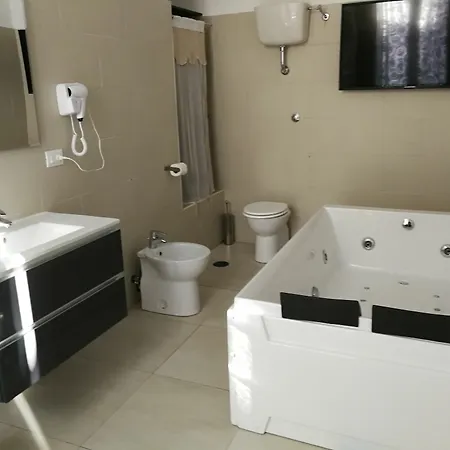 Toledostation Hotel *