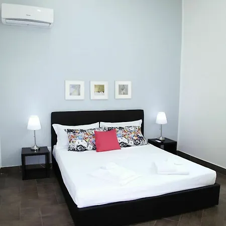 Hotel Toledostation Neapol