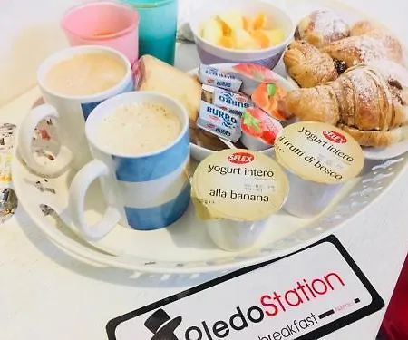 Toledostation Szálloda *