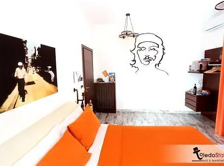 Toledostation Szálloda Nápoly